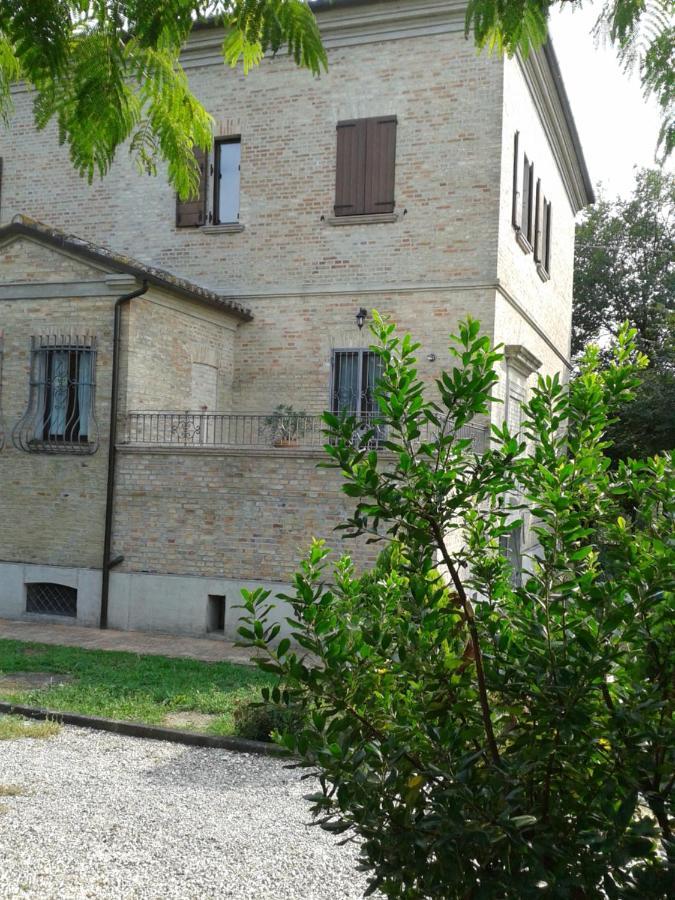 B&B Bread And Fantasy Ostra Exterior foto